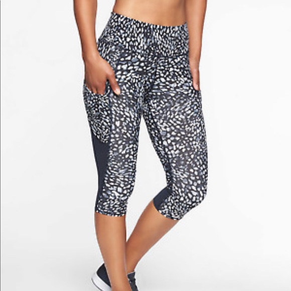 Athleta- Spotty All in Crop Leggings - Picture 1 of 6